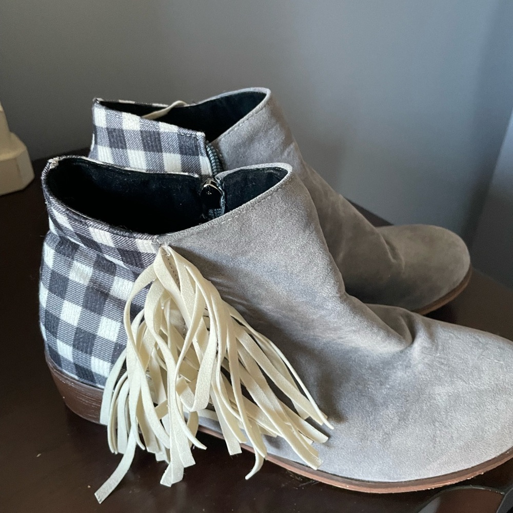 Gray and Plaid Ankle Boots with Fringe